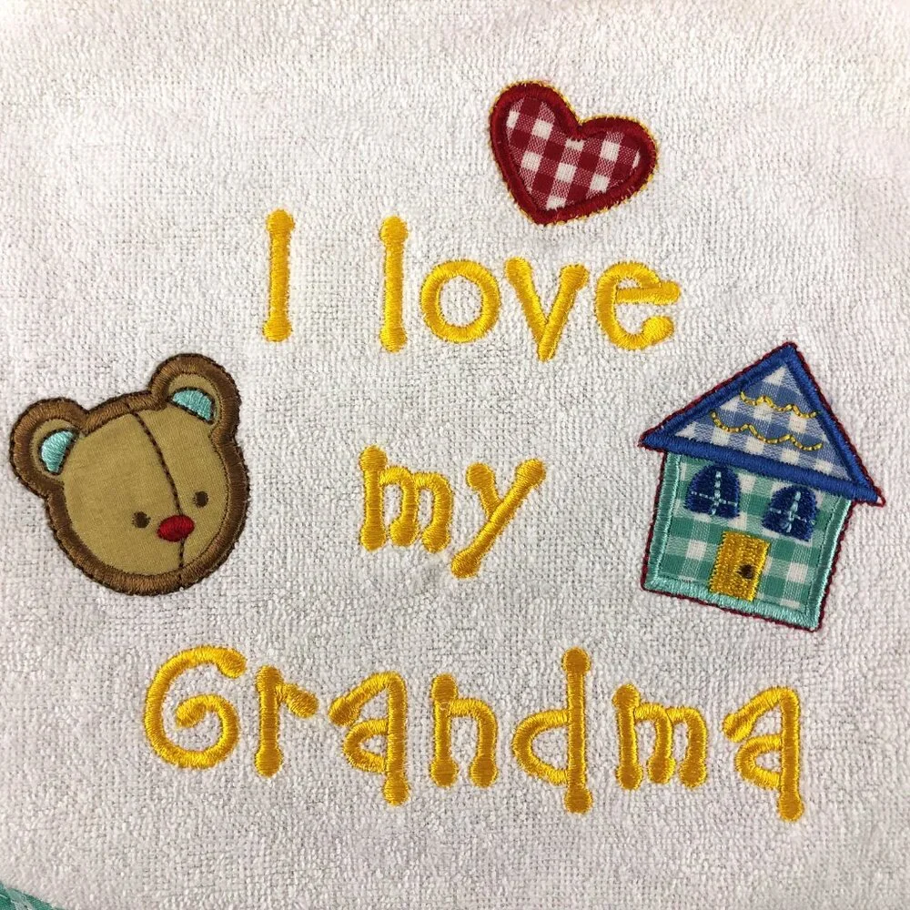 Hamco “I Love My Grandma” and “I Love My Grandpa” Unisex Applique Baby Bib Set